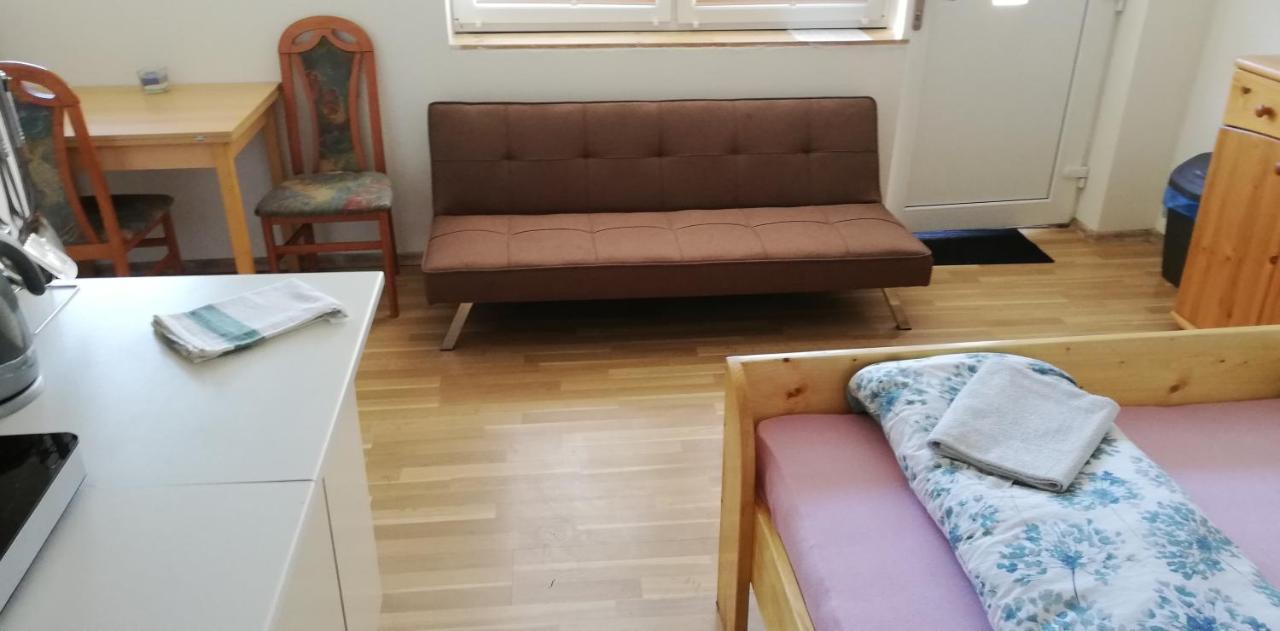 Ubytovani Dagmar Podivin Kültér fotó